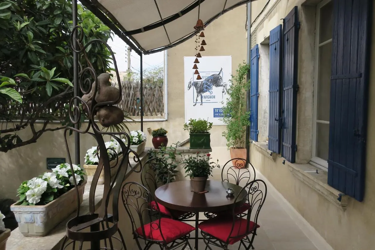 Bed and Breakfast Tombe La Nefle à Avignon