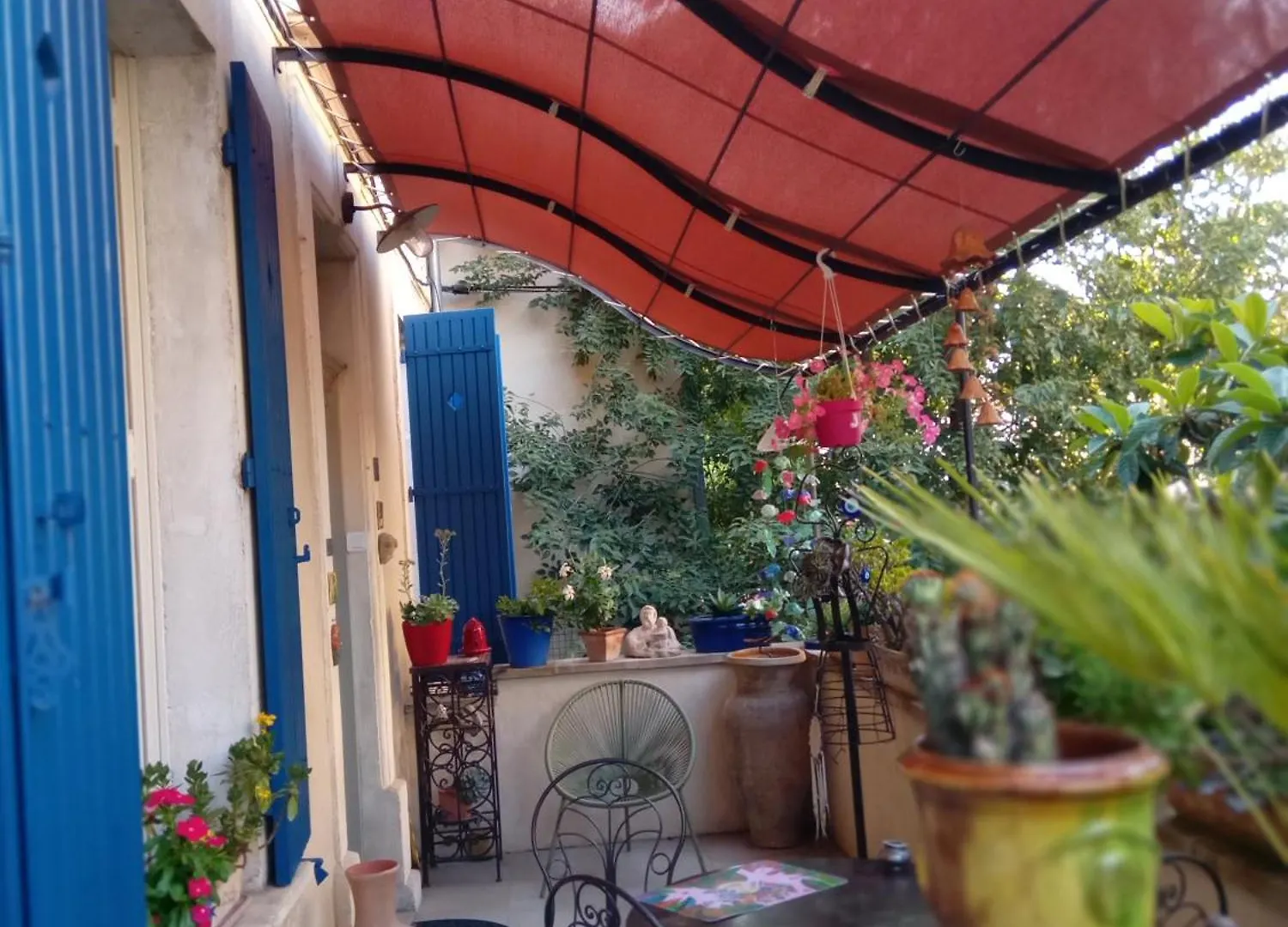 Tombe La Nefle Bed & Breakfast Avignon