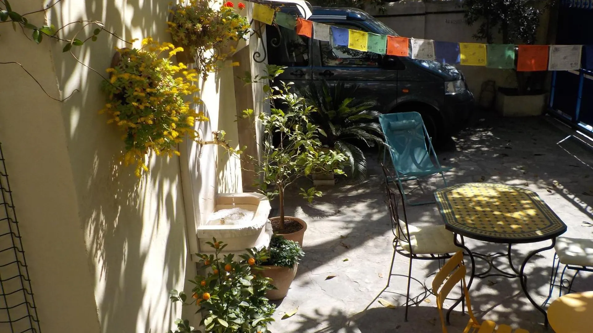 Tombe La Nefle Bed & Breakfast Avignon